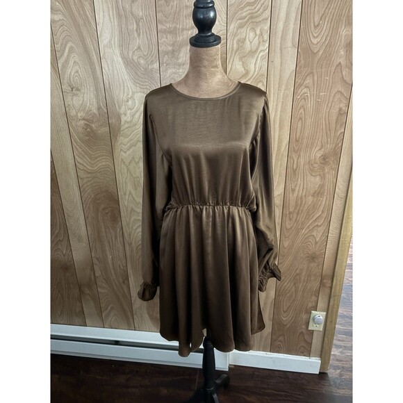 Sadie & Sage Dresses & Skirts - Sadie & Sage Warm‎ Tea Dolman Sleeve Mini Dress Brown Size Large